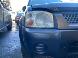 Nissan Navara D22 4WD 2008-2015 R Headlight