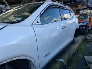 Nissan Xtrail T32 2013-2022 LF Door Shell