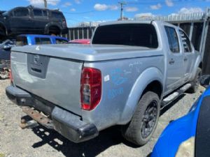 Nissan Navara D40 VSK 4WD 2006-04/2010 Hard Lid