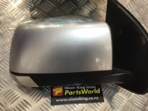 Isuzu D Max TFS85 4WD 2017--> RF Door Elec Mirror (6 Wire)