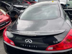 Nissan Skyline V36 2006-2016 Boot Lid Centre Garnish