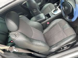 Nissan Skyline V36 2006-2016 RF Seat