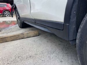 Nissan Xtrail T32 2013-2022 L Side Skirt