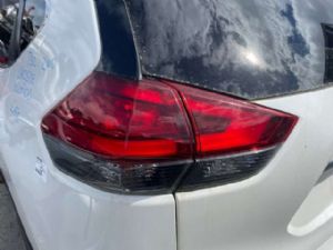 Nissan Xtrail T32 2013-2022 L Tailgate Garnish