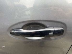 Nissan Navara D23 MNT 08/2015-2021 LF Door Exterior Handle (Smart Button) Type