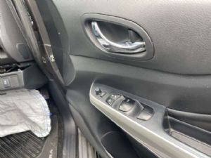 Nissan Navara D23 MNT 08/2015-2021 RF Door Interior Handle