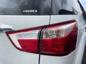Isuzu MU-X UCS85 2017--> R Tailgate Garnish
