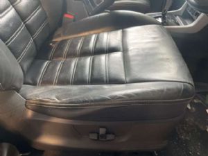 Isuzu MU-X UCS85 2017--> LF Seat