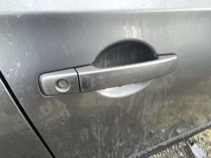 Nissan Qashqai J10 Qashqai Facelift 01/10-2013 RF Door Exterior Handle (Smart Button) Type