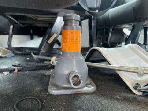 Nissan Caravan Homy E26 2012-2017 Jack Assembly