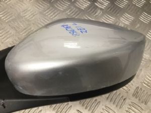 Nissan Leaf ZE1 2018-on LF Door Elec Mirror (5 Wire)