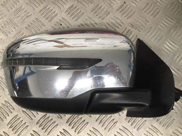 Nissan Navara D23 MNT 4WD 08/2015-2021 RF Door Elec Mirror (9 Wire)
