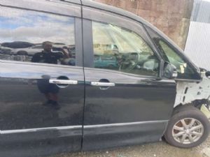 Nissan Serena C26 2010-2014 RF Door Shell