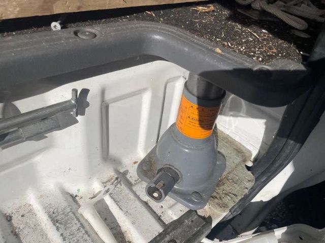 Nissan Caravan Homy E26 2012-2017 Jack Assembly