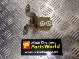 Nissan Navara D23 MNT 4WD 08/2015-2021 RF Door Bottom Hinge