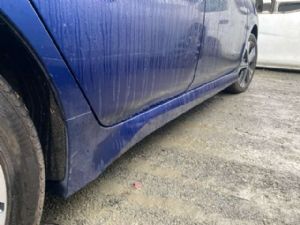 Nissan Leaf ZE1 2018-on R Side Skirt