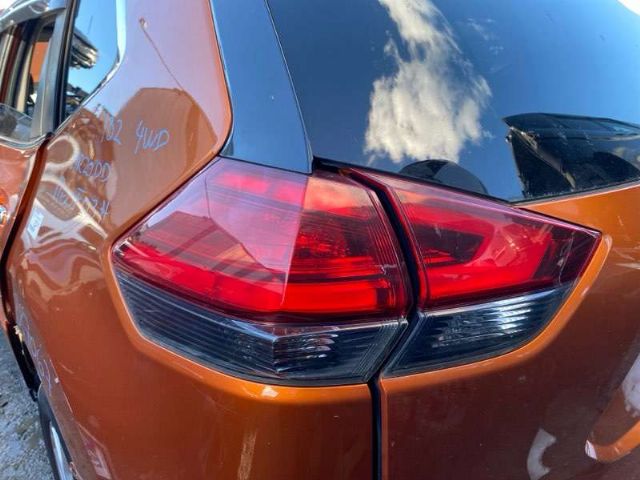 Nissan Xtrail T32 4WD 2013-2022 L Tailgate Garnish