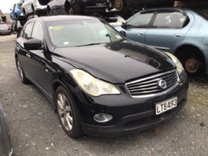 Nissan Skyline J50 2009-2014