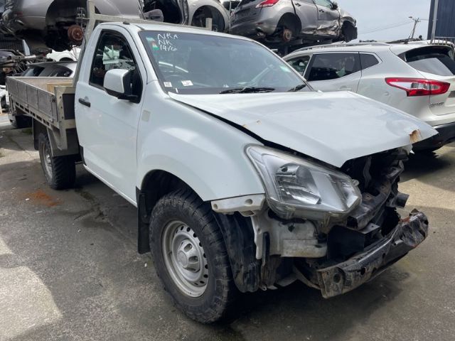 Isuzu D Max TFS85 4WD 2017-->